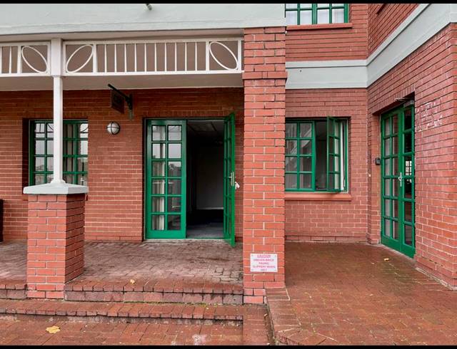 BUSINESS PROPERTY TO RENT IN CLAREMONT